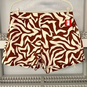 NWT Spanx On‎ The Go Print 4-Inch Shorts Clay Zebra Stripe Size XL